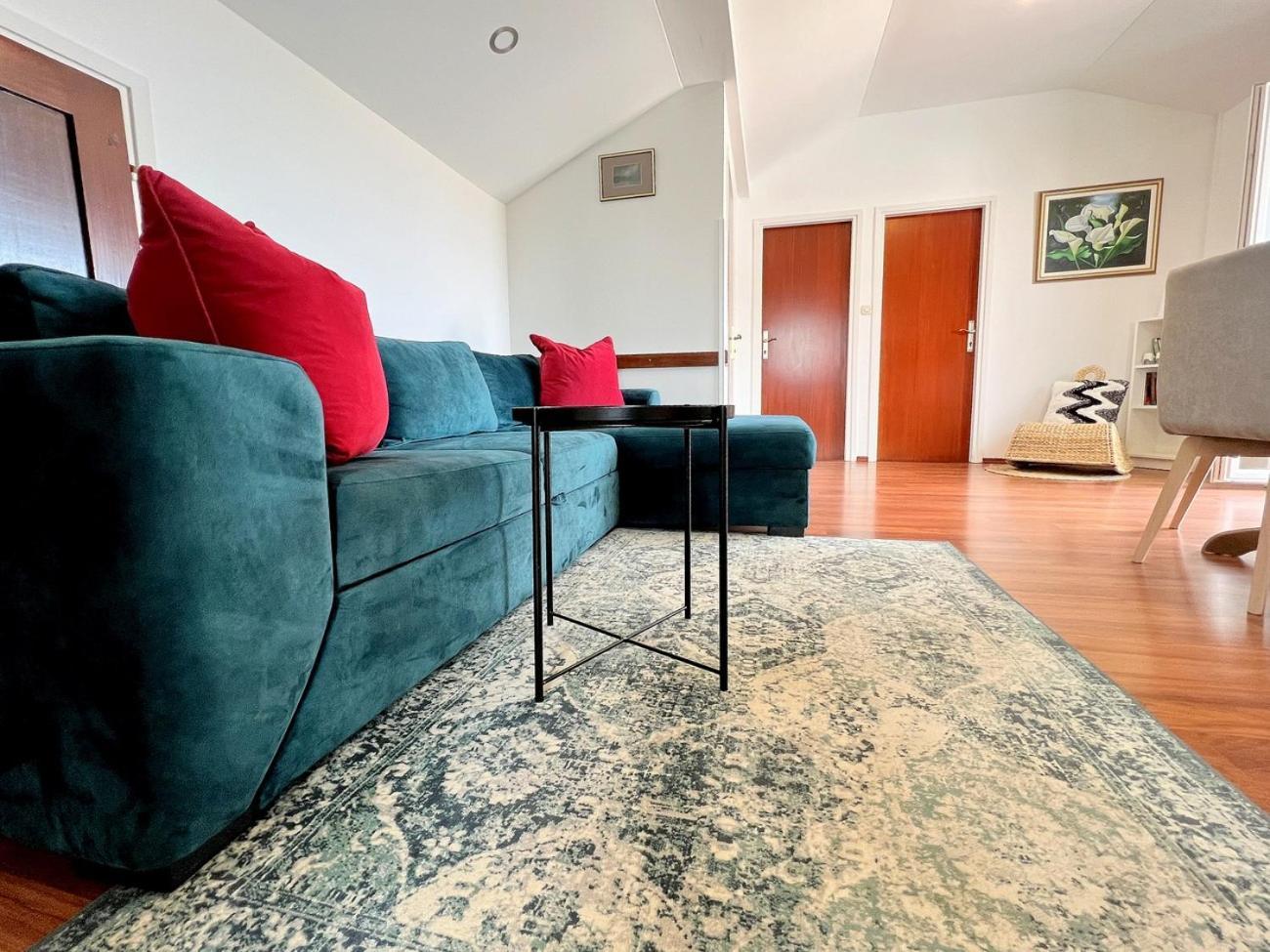 Apartment Muntidor *