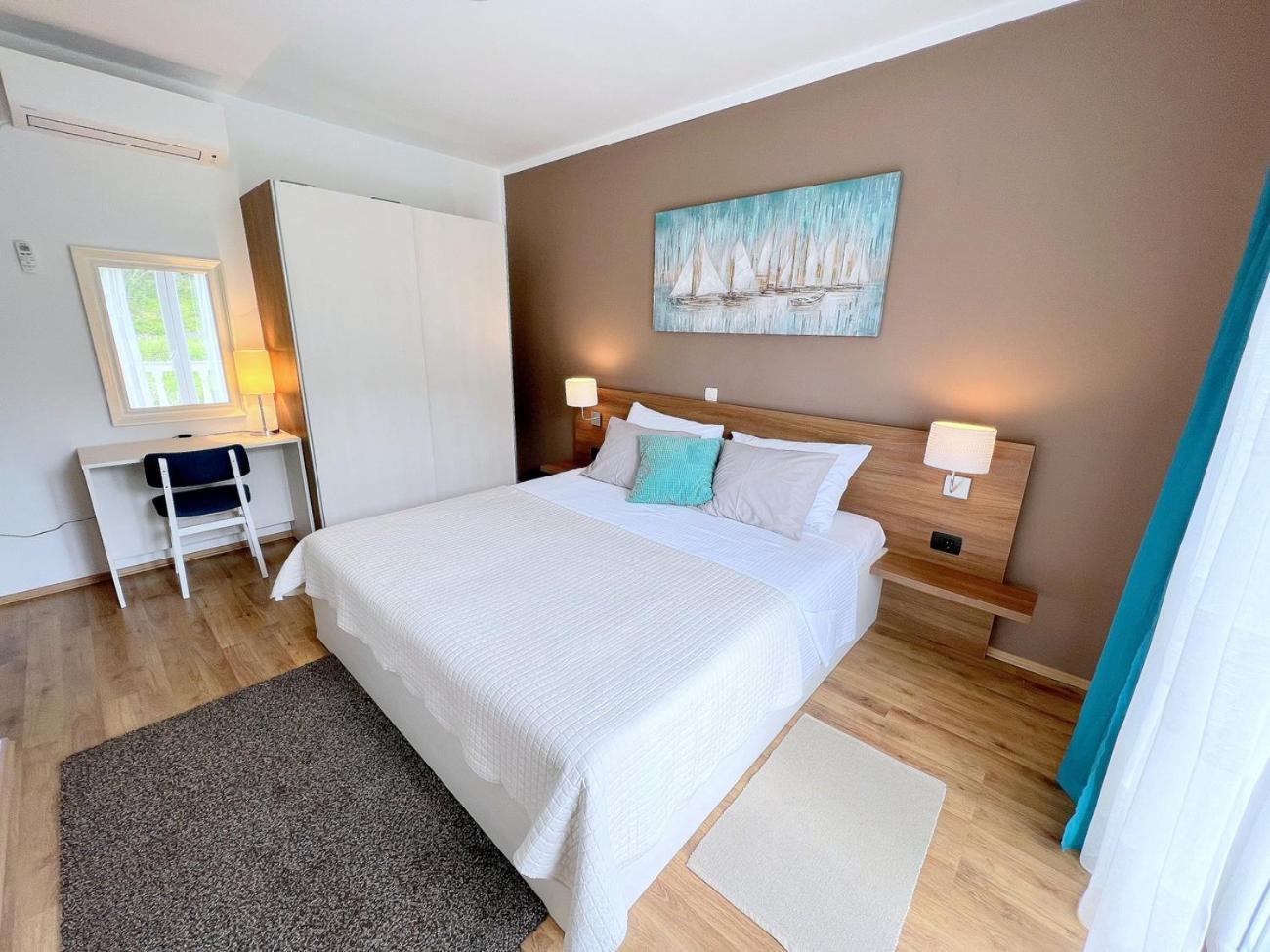 Muntidor Apartment *