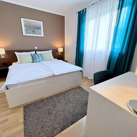 Apartments Muntidor Palit Exterior photo