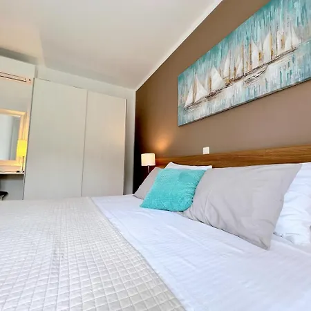 Apartments Muntidor Palit Exterior photo