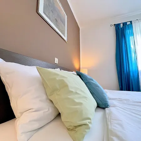 Apartments Muntidor Palit Room photo